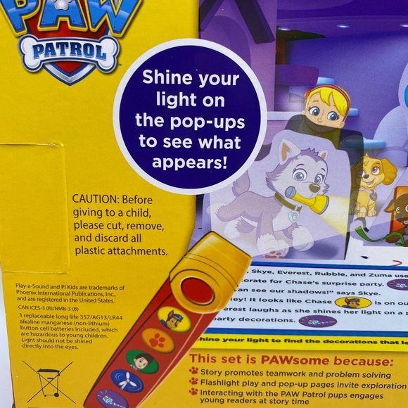 Play-A-Sound Paw Patrol Light the Way Flashlight Adventure Box Kids Toy - Picture 5 of 6
